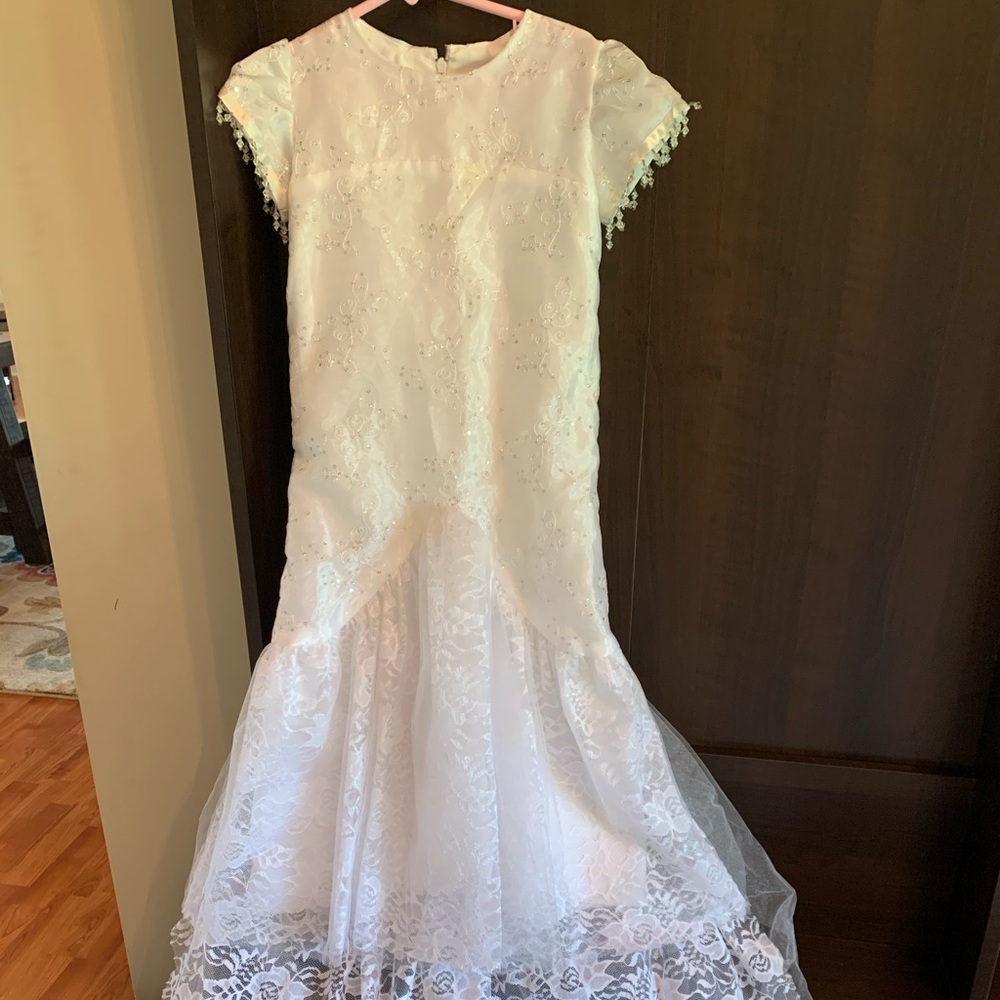Girls miniature bride dress size 4